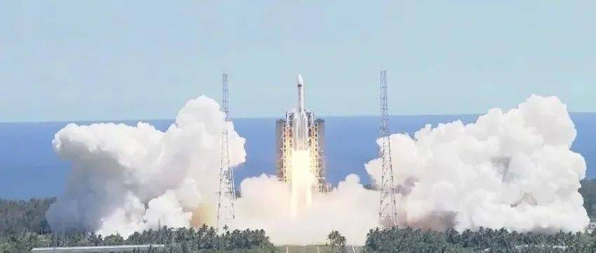 问天发射，圆满成功！_问天实验舱成功发射_空间站_运载火箭