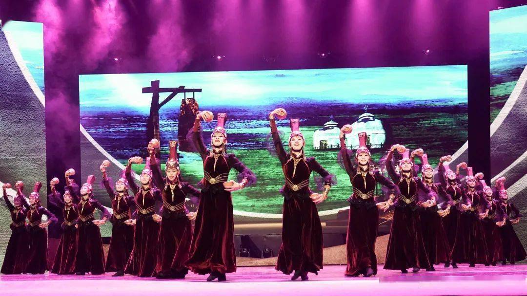 悦赏民族舞剧驼道再现古代茶路商贸互通带来的经济繁荣和发展