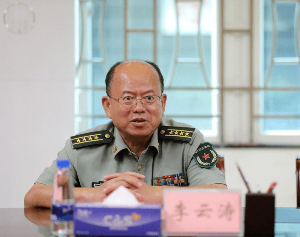 中山军分区司令员李云涛感谢石岐党工委,办事处的关心和支持,表示今后