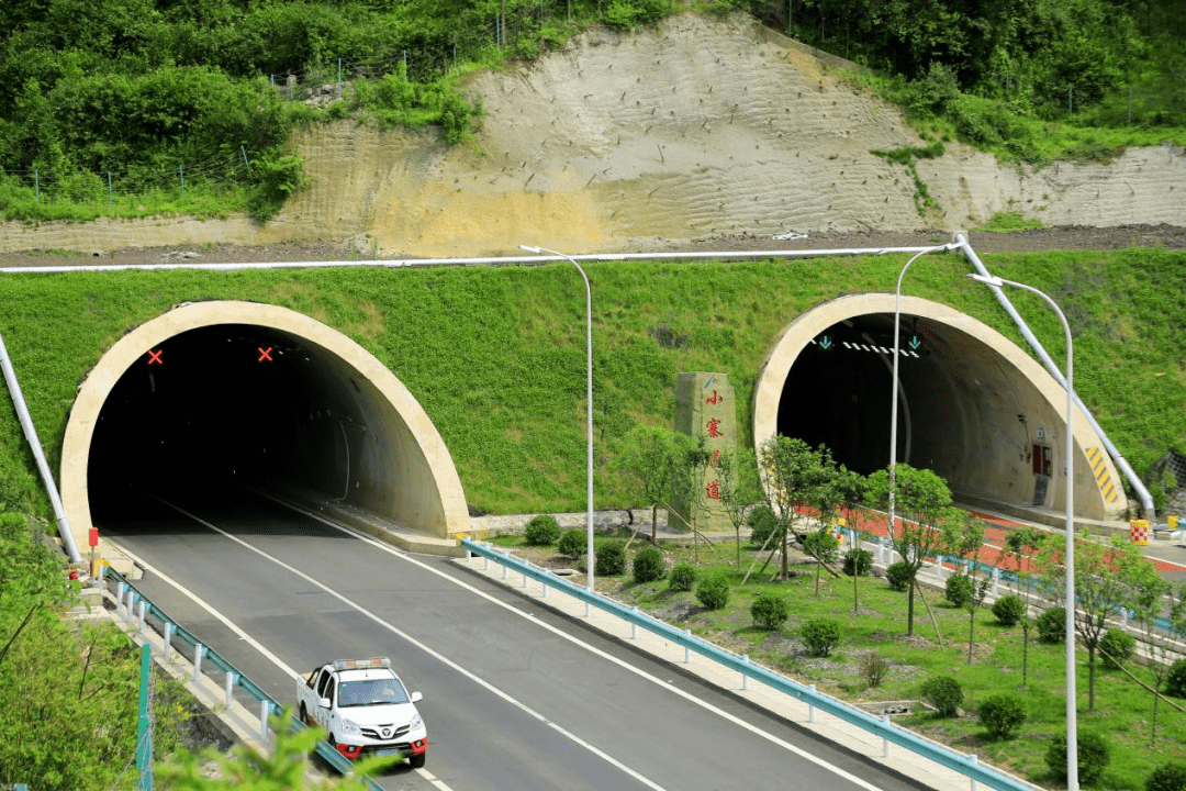 喜讯！盘（州）兴（义）高速获公路交通优质工程奖——李春奖_施工_科学技术_隧道