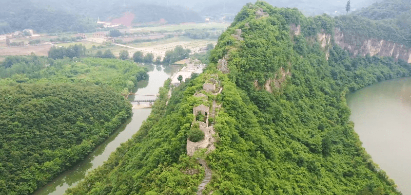 南条荆山,漳水出焉