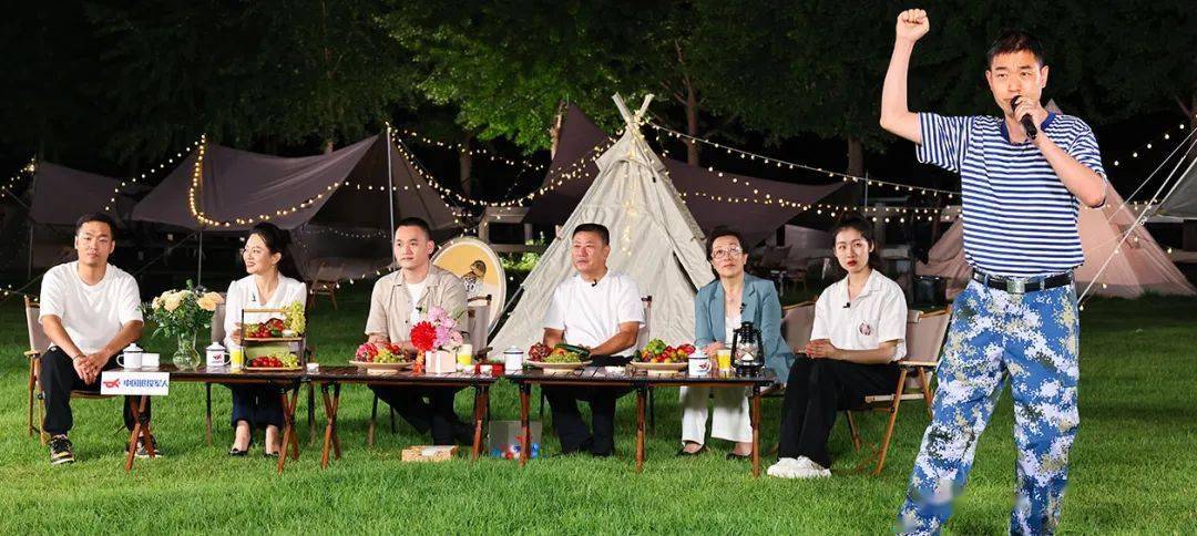 也将现场展示什么叫精彩"联"连还有人气爆火的三套车乐队国风歌手奇然