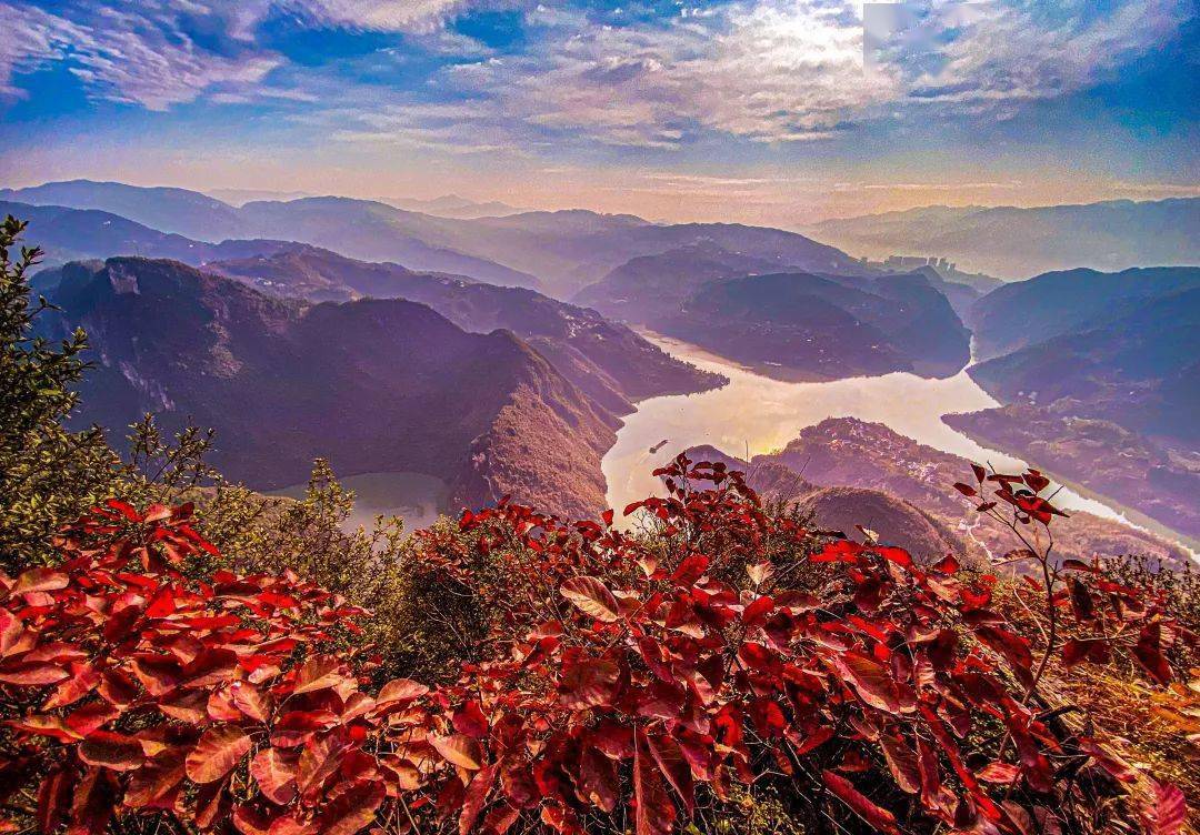 巴东神农溪纤绳悠悠半年荡出旅游收入123亿元