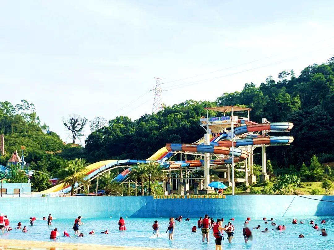 清凉特惠!乐奇水上乐园家庭套票仅需38元起,玩转大喇叭,嗨翻夏日!_滑