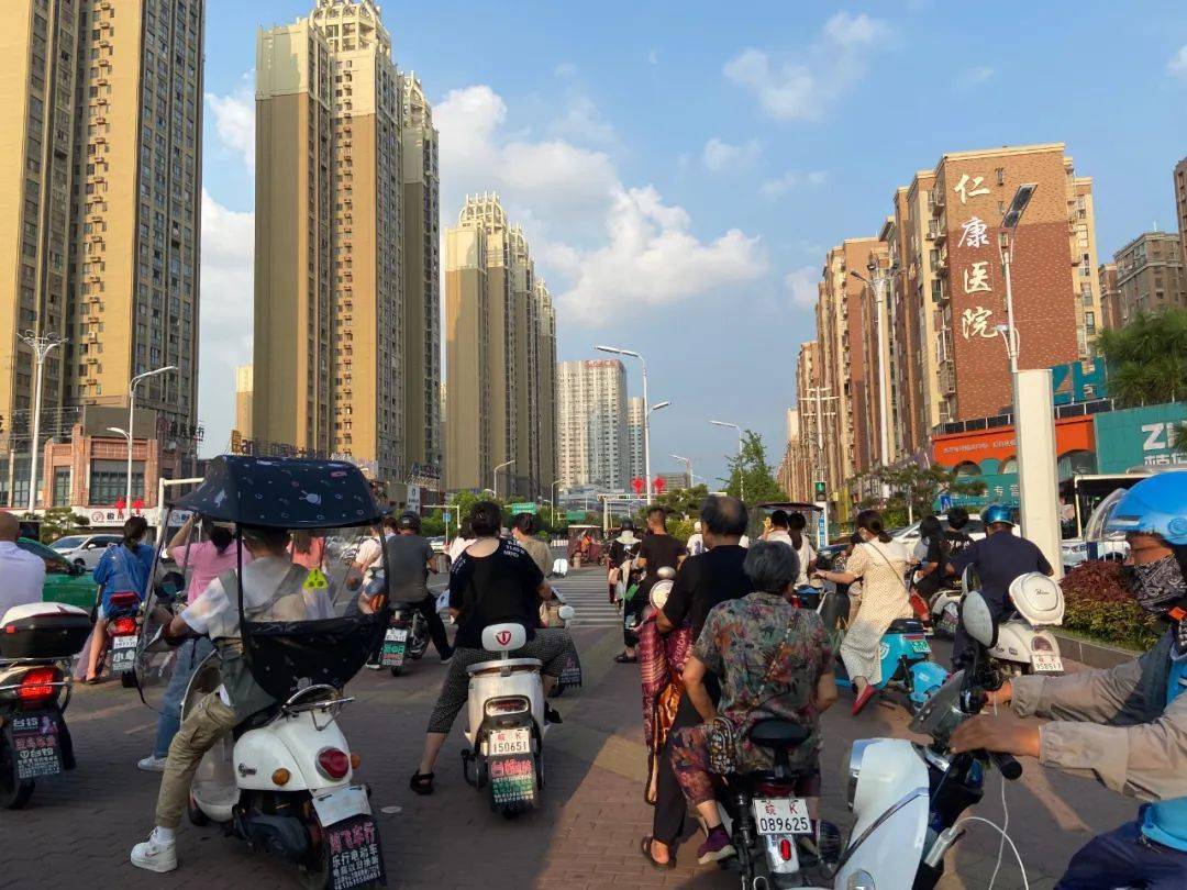 创建文明城市,阜阳人都自发做了这件事