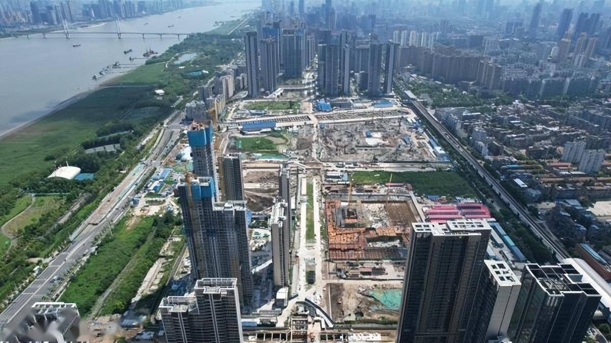 海绵人行道不积水汉口滨江国际商务区又通了3条路