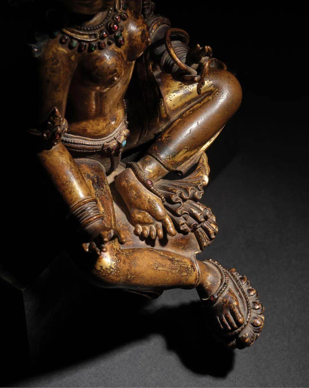 天价成交的造像:尼泊尔马拉王朝早期 十三世纪铜鎏金绿度母像