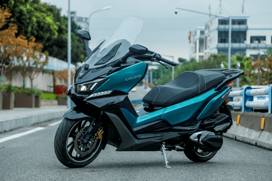 远途摩旅踏板再进化赛科龙rt3s静态解析