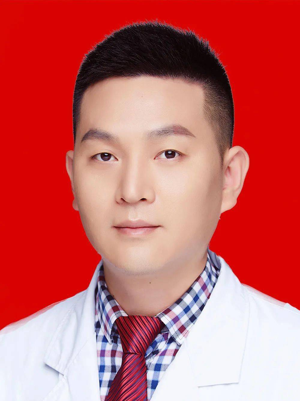 火热进行十佳医生评选请您来投票