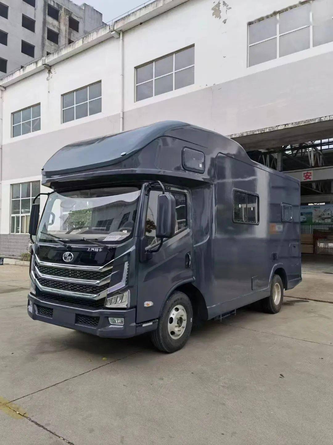 12 武汉室内房车展:中恒跃进h500 大空间大水电 带车载ktv点歌系统