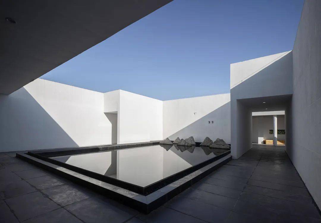 通往天堂的十里长亭 - 霍山县殡仪馆 / 合肥工业大学设计院 ( 集团 )