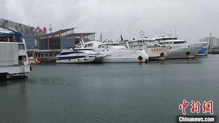 台风“木兰”进入北部湾 广西全力防台沿海客船停运