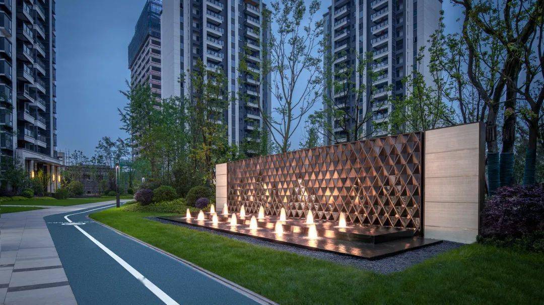 绿地西南,品质交付 | 绿地自贡·新里城·派克公馆【公园里的家】