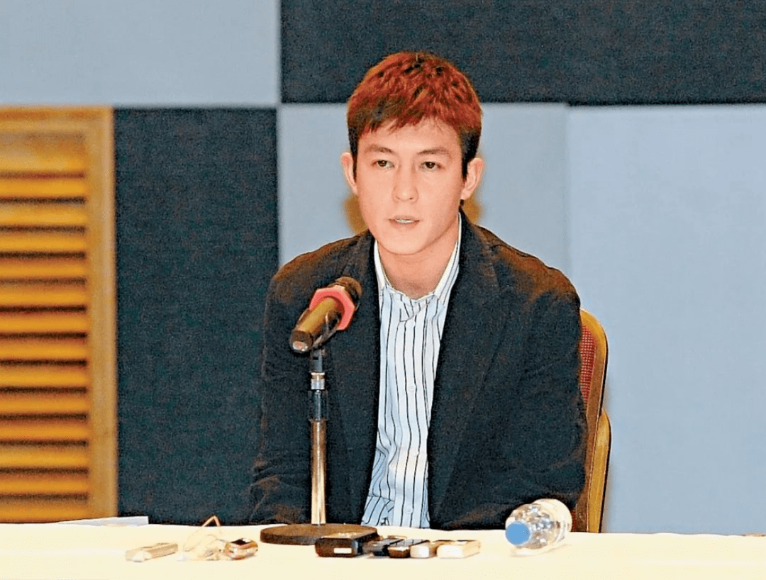陈冠希当年的道歉方式,真该让如今的劣迹艺人当成范本学习一下_明星里
