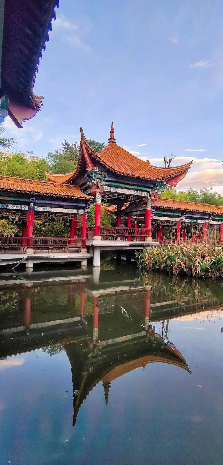 昭通:立秋后的"清官亭"公园!_生活_王禹甸_三多