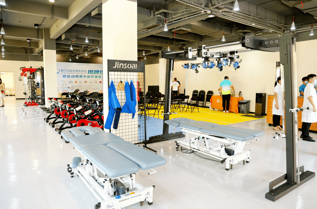 全国首创福建这个马拉松爱心驿站正式亮相