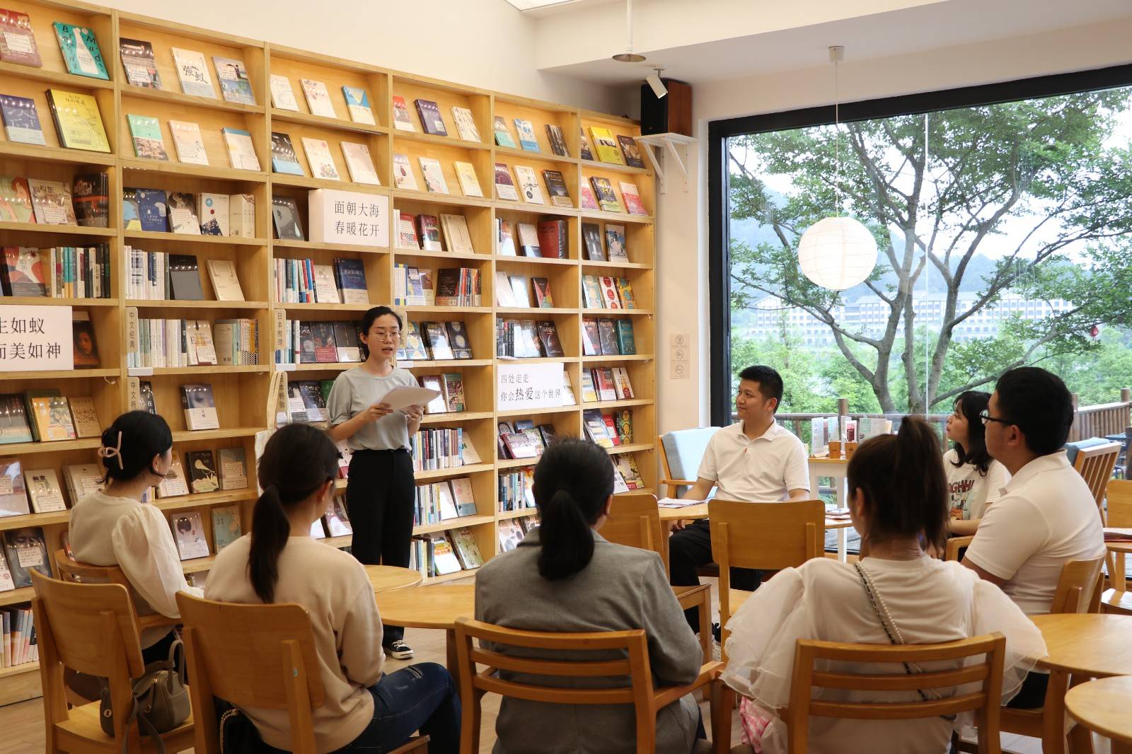 丹寨县税务局开展青年干部主题实践系列活动_工作_纸条_马丽