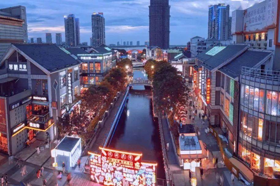 宜兴蛟桥夜市徘徊一到傍晚从下午四点半开始……蛟桥河步行街吃烤肉一