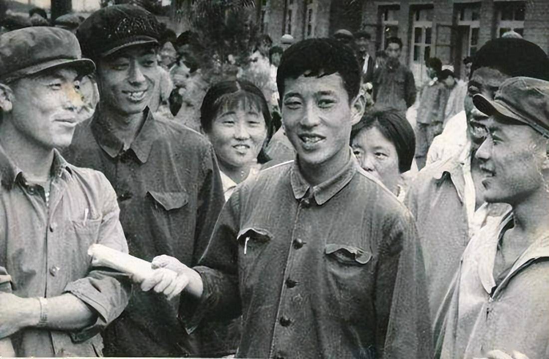 “白卷英雄”张铁生因一封信进大学,曾被判15年,出狱后身价过亿_考试_文化_社会