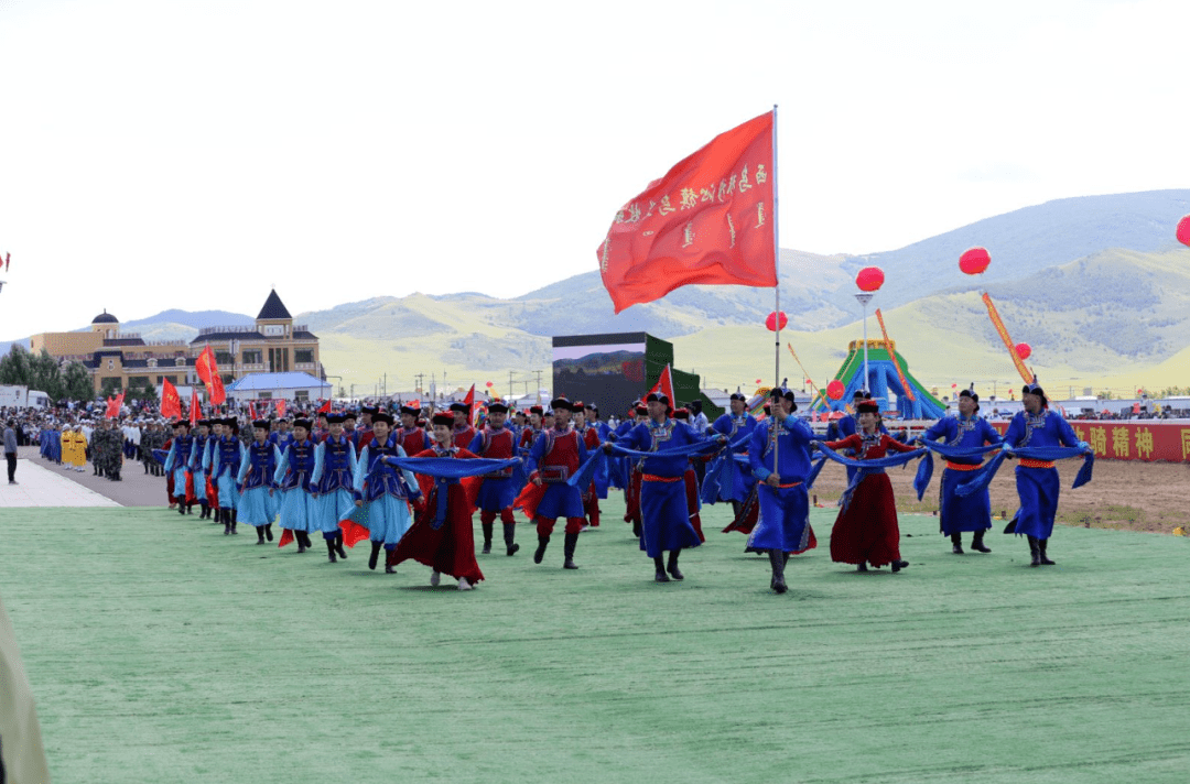 【精彩回顾】22支乌兰牧骑"点燃"乌兰毛都草原!_锡林郭勒盟_服务_文化