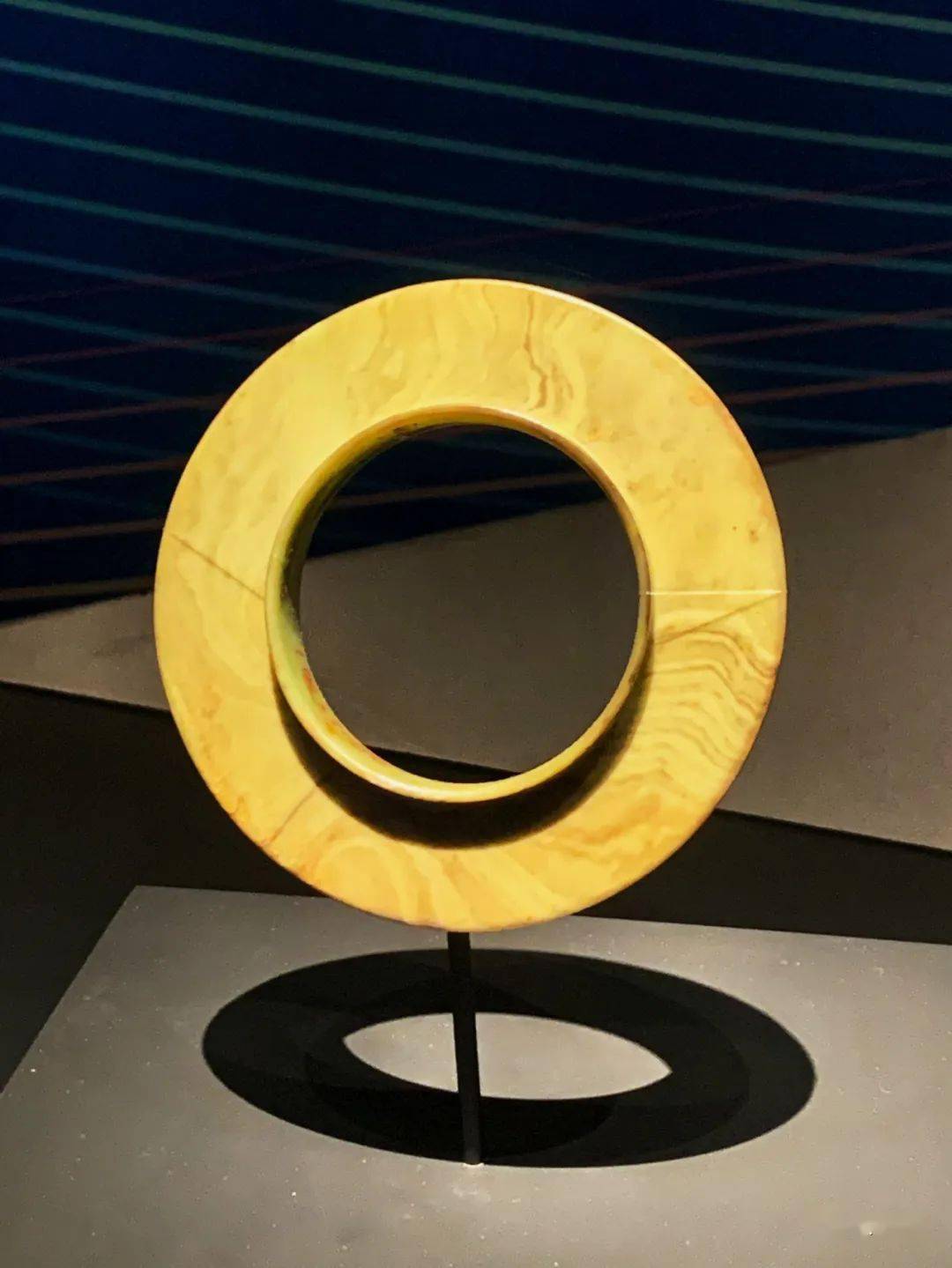 周倜分享三星堆遗址博物馆玉石上篇_三星堆博物馆_玉器_祭祀坑