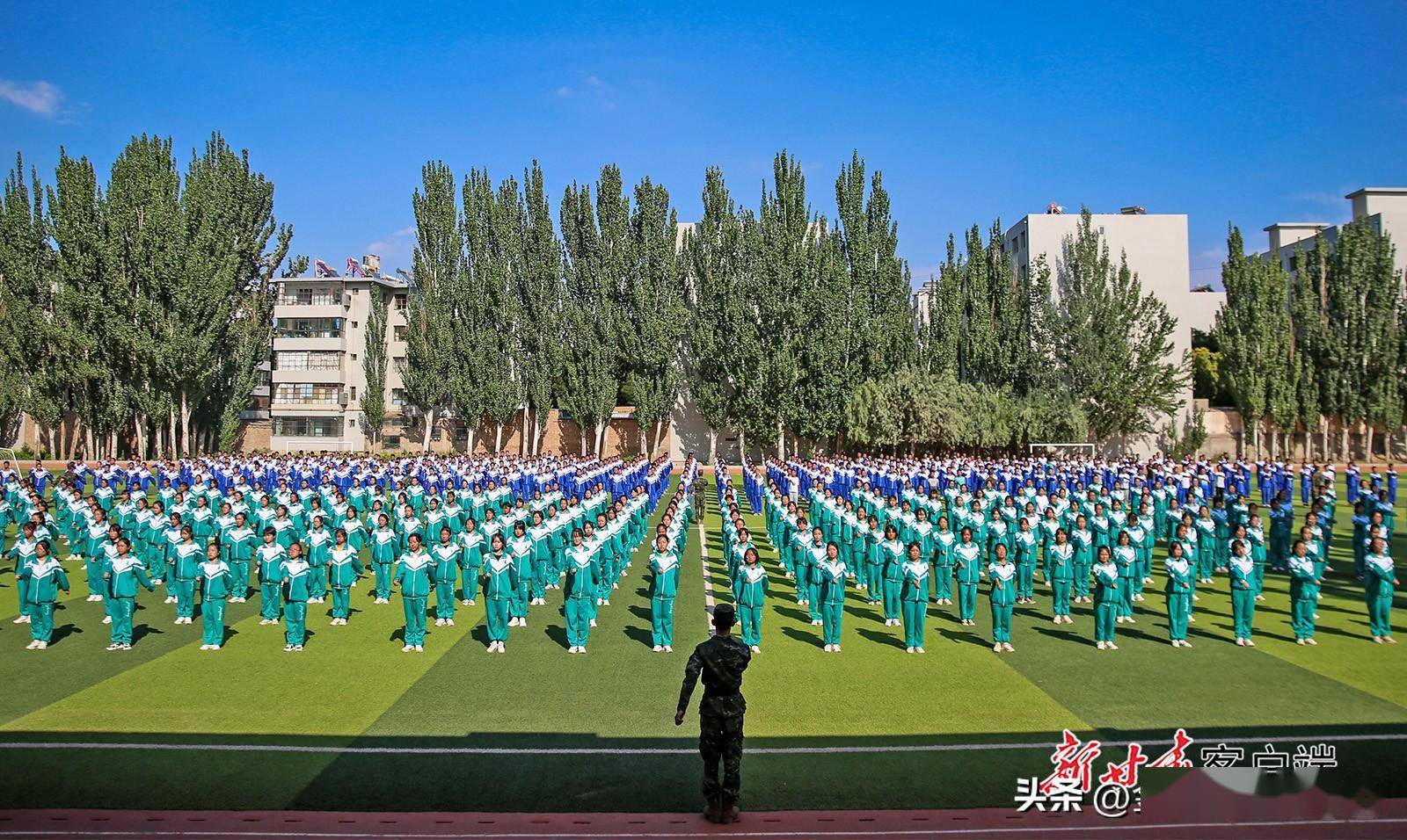 新甘肃·甘肃日报通讯员 侯崇慧8月11日,酒泉中学高一新生迎来了他们