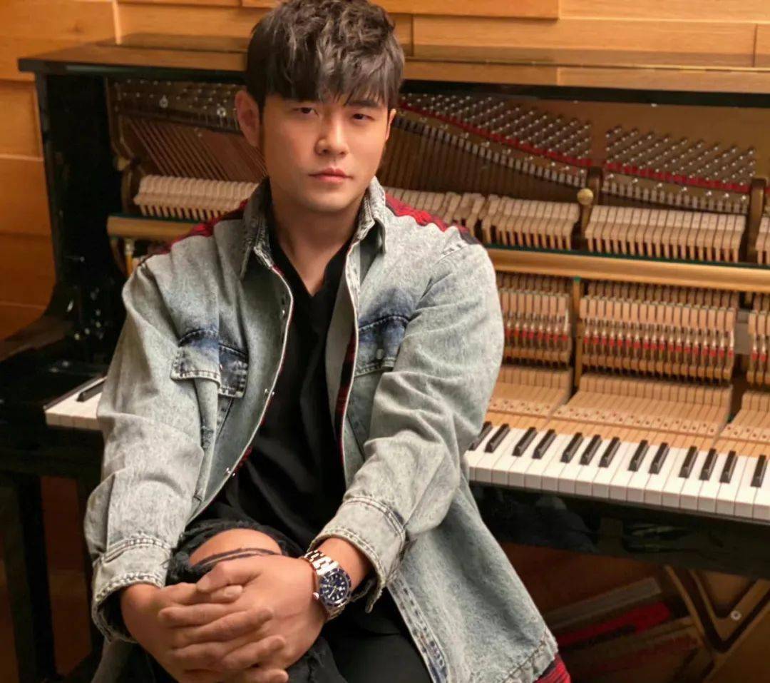 周杰伦成上半年收入冠军，“雨神”萧敬腾排名第二_搜狐网