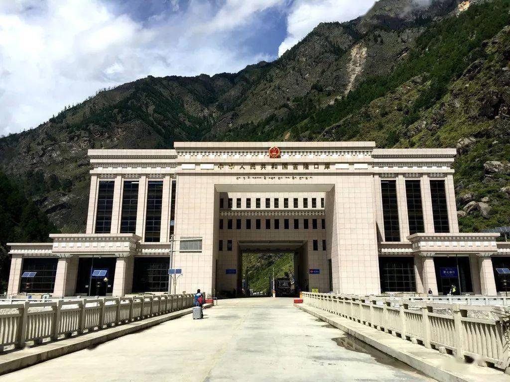 目前,吉隆县划定高风险地区11个:"吉隆县吉隆镇乃村""吉隆县吉隆镇