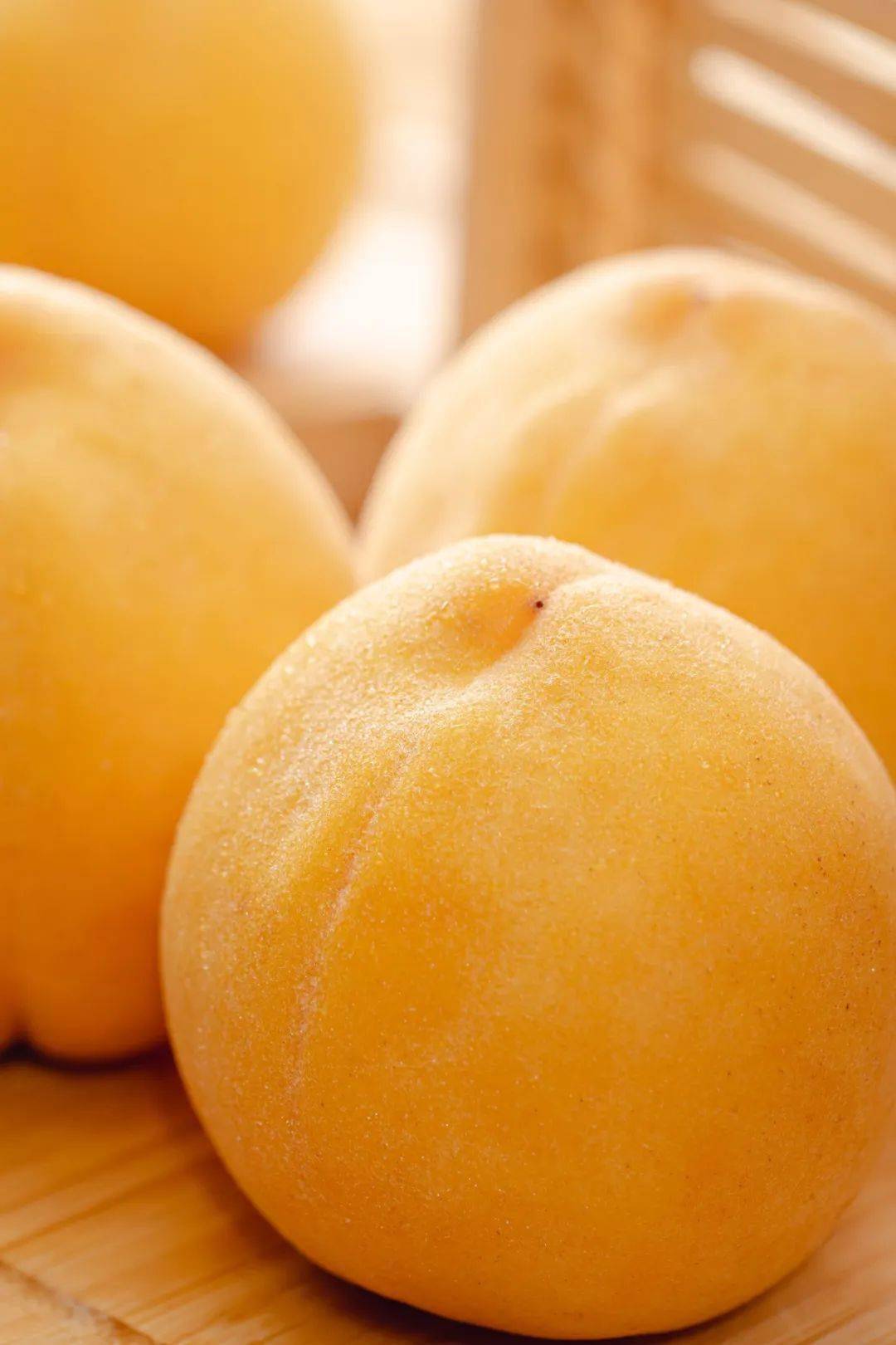 要说有什么治愈坏心情的利器,一颗黄桃就是法宝93.