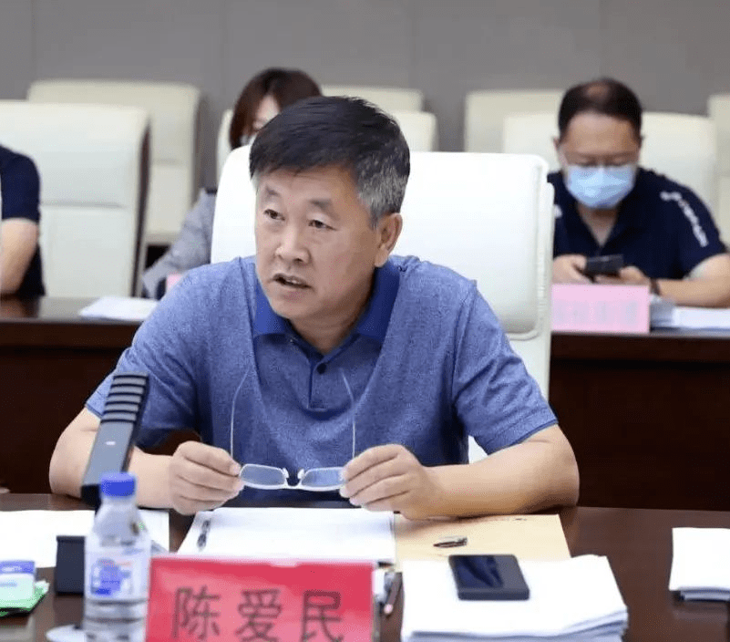 项需要政府解决的需求,净月高新区管委会副主任陈爱民进行了现场解答