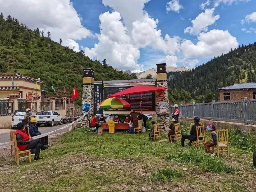 "_服务_驻村_工作