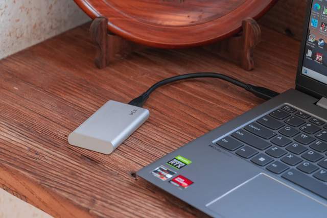 AMD 锐龙 7 6800H + RTX 2050 的 ThinkBook 14+,如何在轻薄本里卷出新境界?