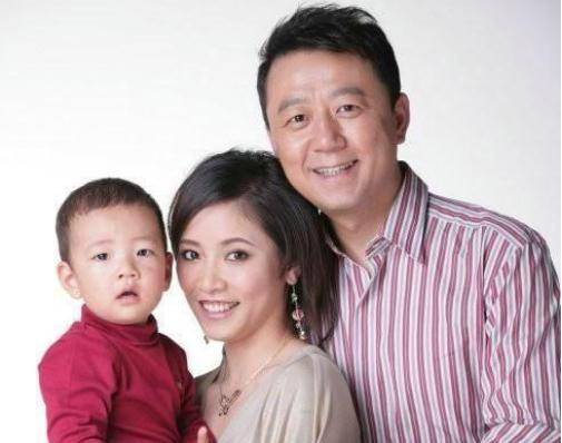 《父母爱情》爆红,一个三登舞台,却鲜有人知他们是亲兄妹_郭涛_郭月