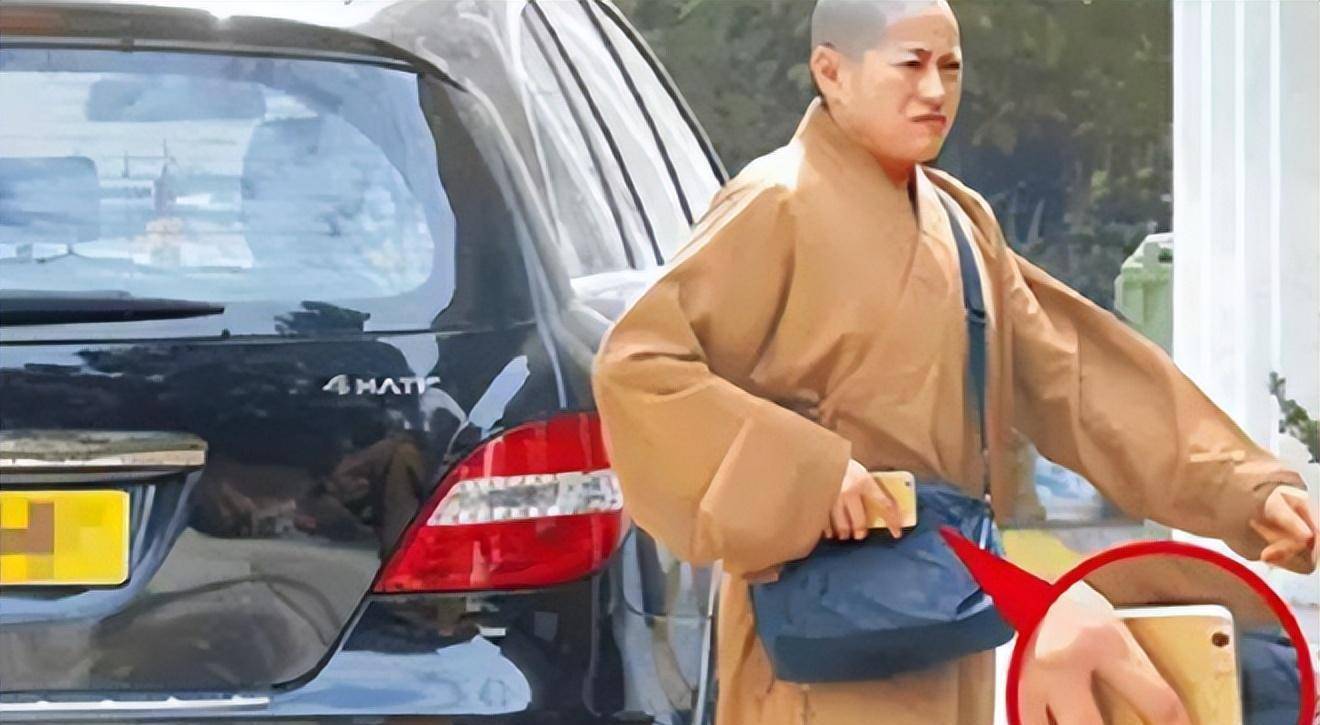 开豪车住别墅,戴假发穿黑丝,还和两个和尚结婚,这个尼姑真会玩_释智