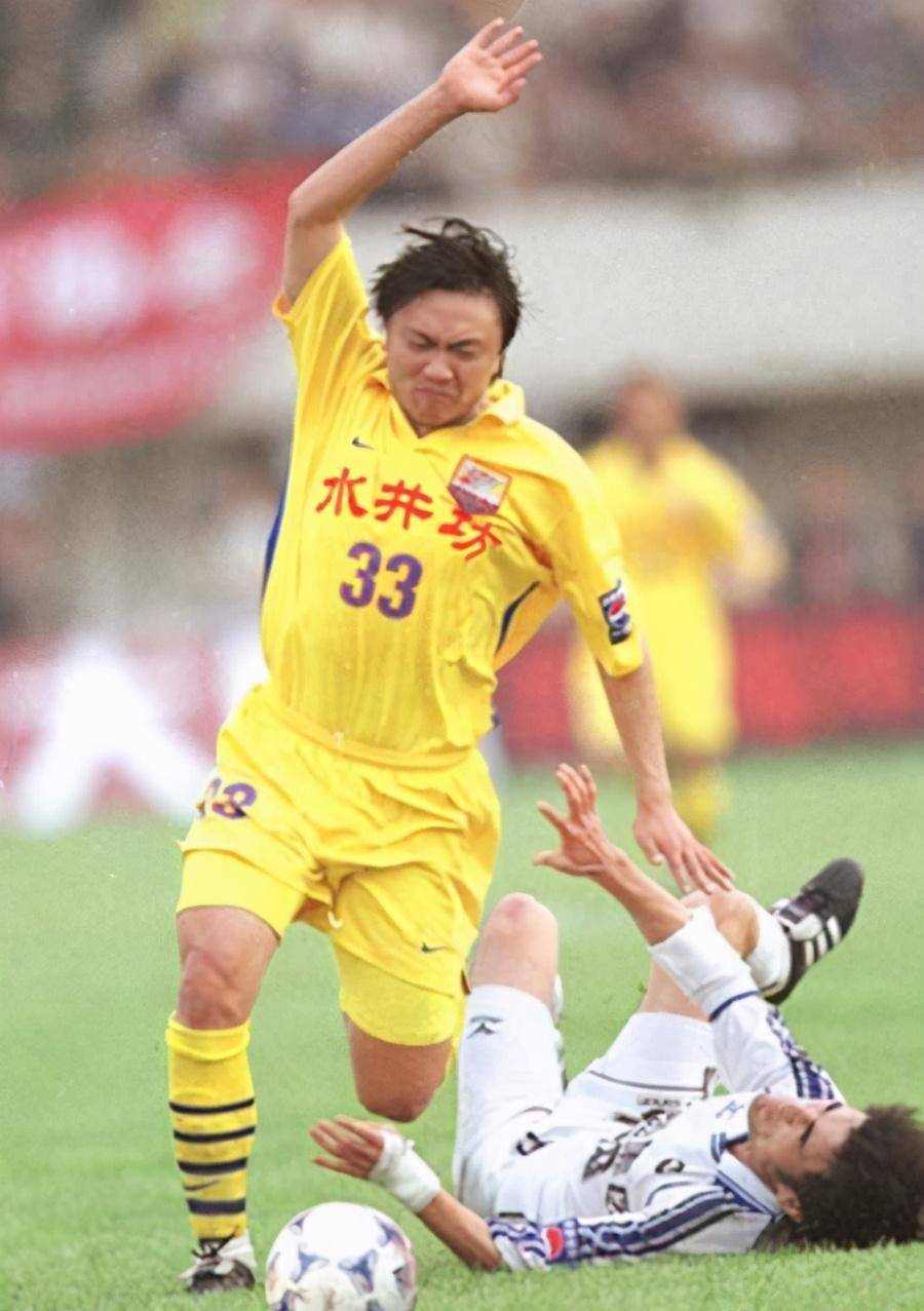 被球迷尊为"大侠",今带川足创佳绩_魏群_四川_足球