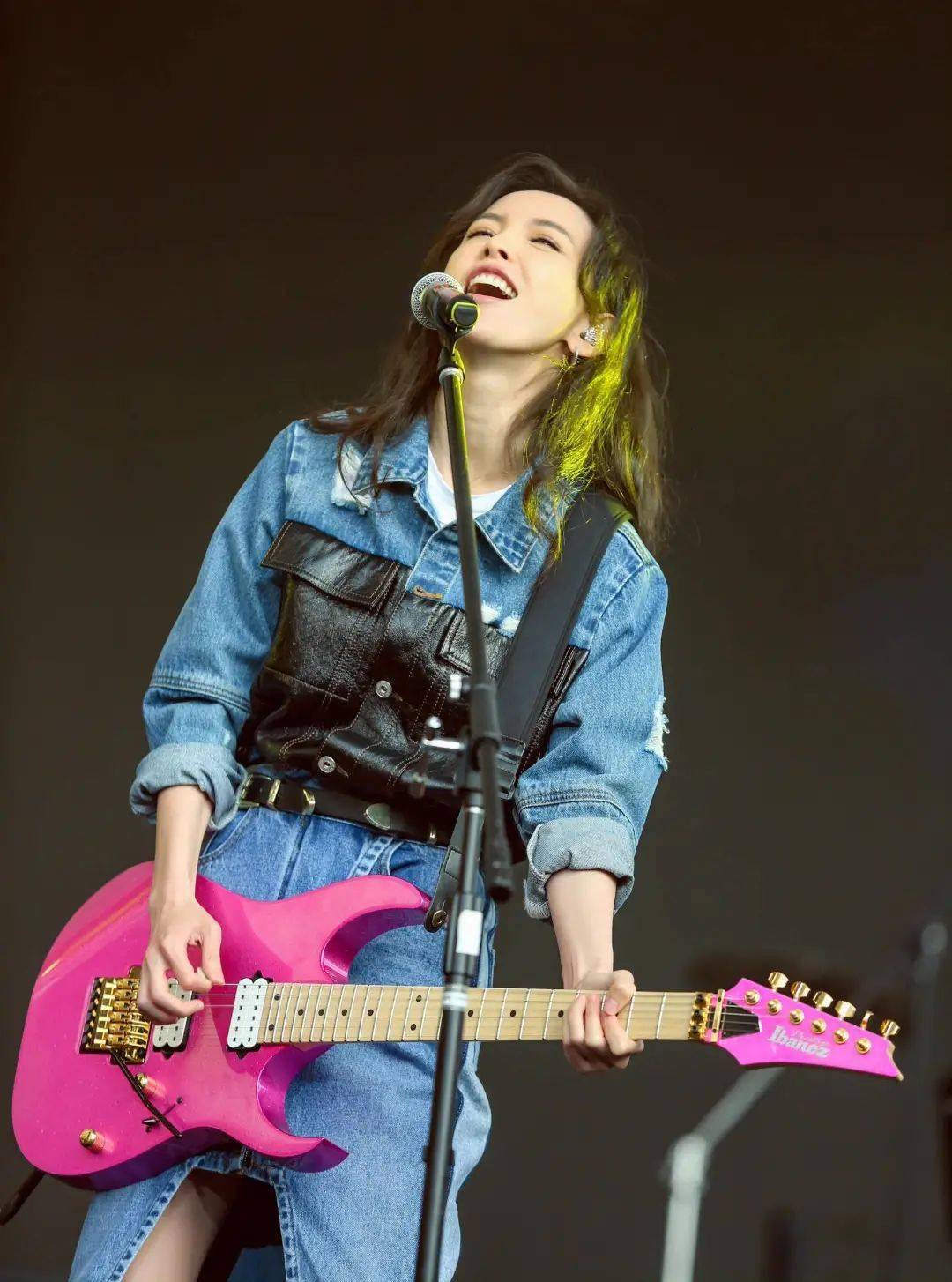 全奖考上berklee,人设"全面崩塌"的于文文:我是一只优雅的刺猬_演出