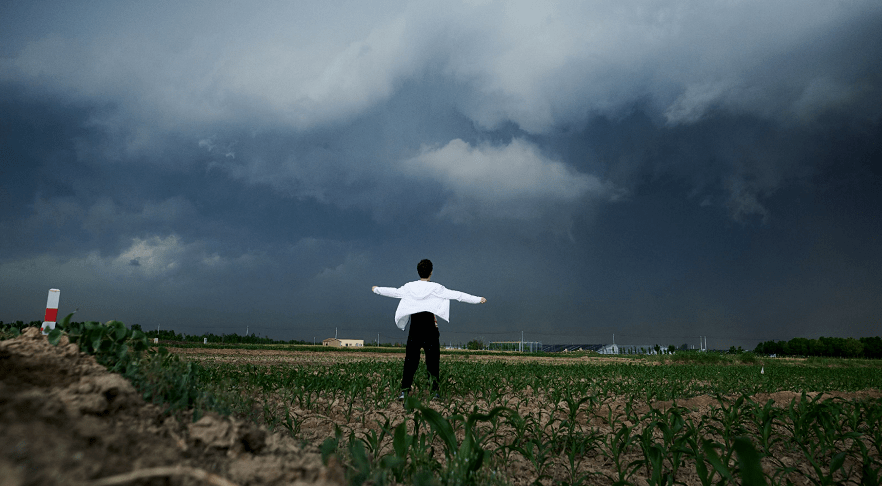 【成长视窗】被人民日报点赞的"追风少年":不设限的成长,让突破内卷