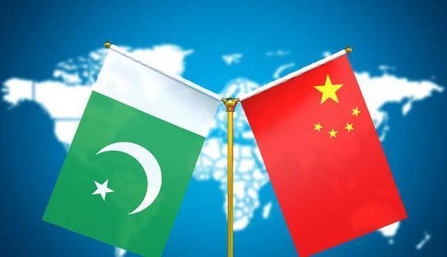 中巴边境线:两国驻兵只有50人,相互串门,蹭饭,还一起训练_美国_英国