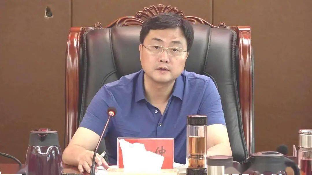 黄仲主持召开2022年第21次县委常委会会议_工作_嘉禾_生产