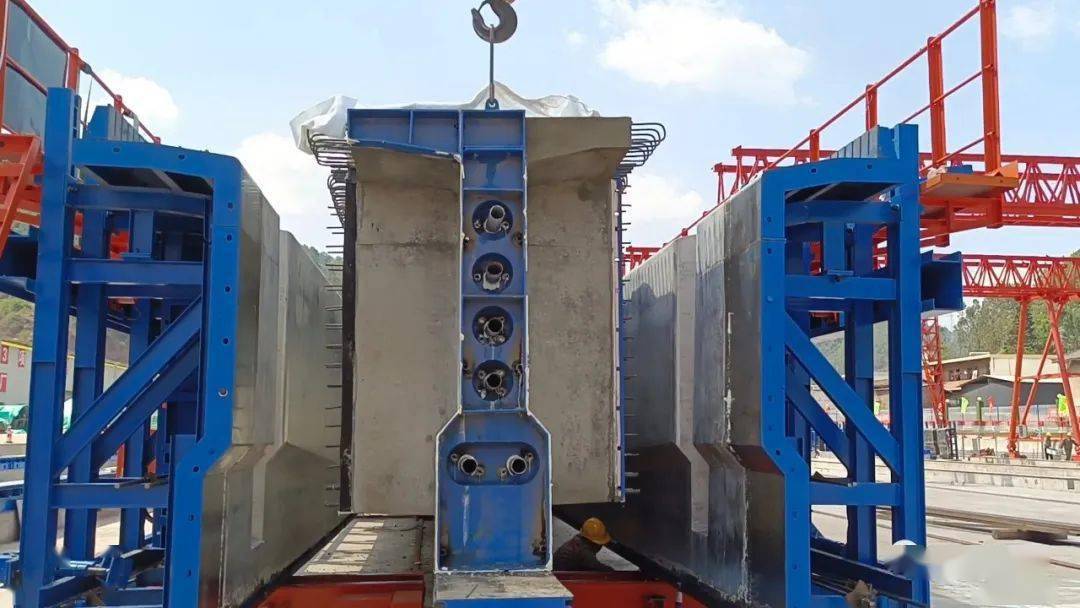 德会高速tj1-3项目部设有三个预制梁场,共承担德会高速2742片t梁预制