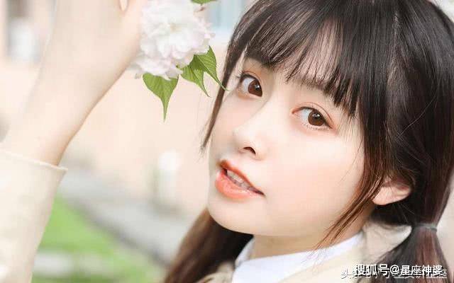 生闷气时,越看越可爱的三大星座女 !_女生_模样_文文静