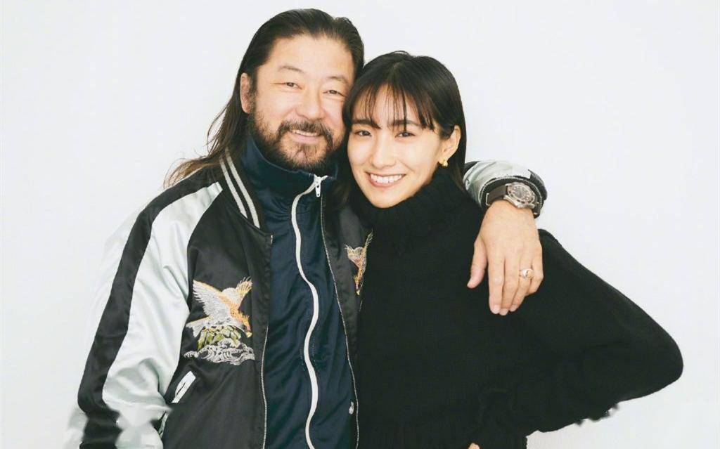 浅野忠信与小18岁模特女友结婚_中田_chara_日剧