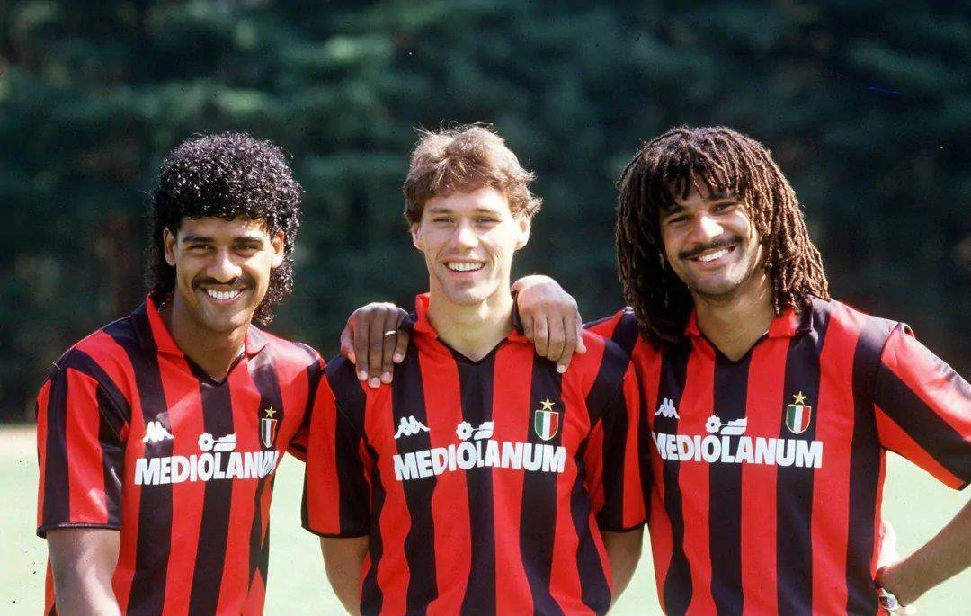 荷兰三剑客,巴西3r,德国三驾马车,国安三枪,谁最厉害?