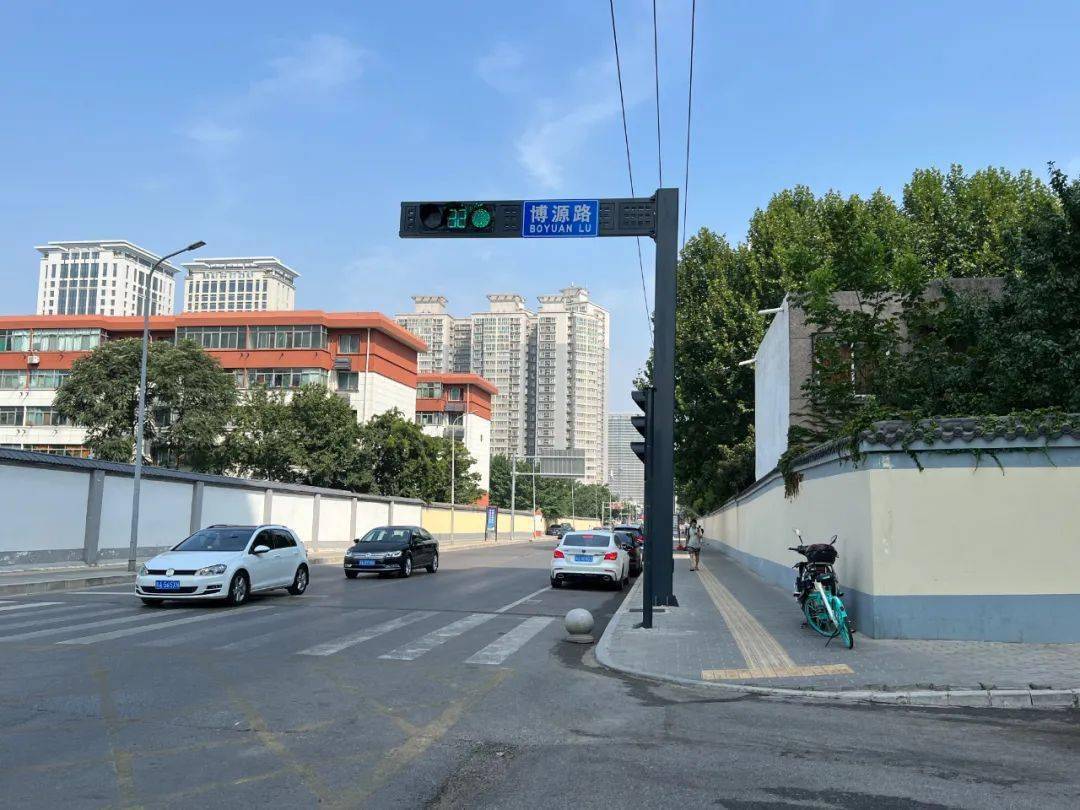 丁字式分离道路图片