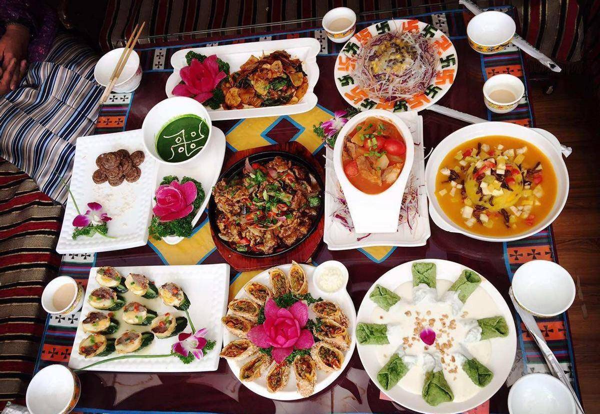 江苏男子参加西藏藏族喜宴，随礼600，菜上桌，网友：藏族真霸气