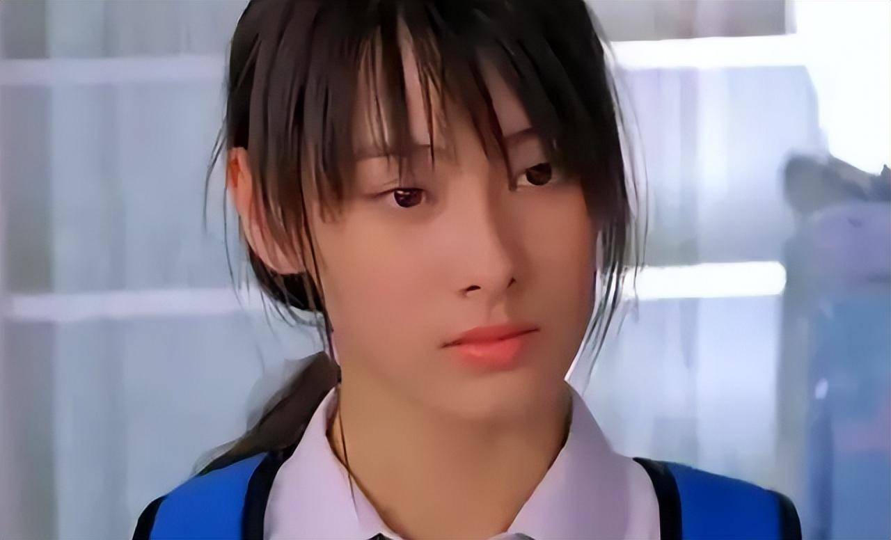 三娃之母梁洛施庆母亲节,晒儿子们贴心自制礼物,她才是最后赢家