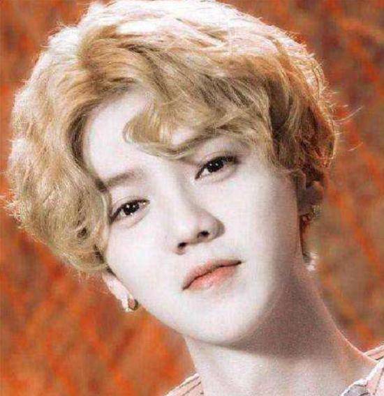 当男神胡歌遇上锡纸烫,让人眼前一亮,满屏文艺男青年的感觉_发型_易烊