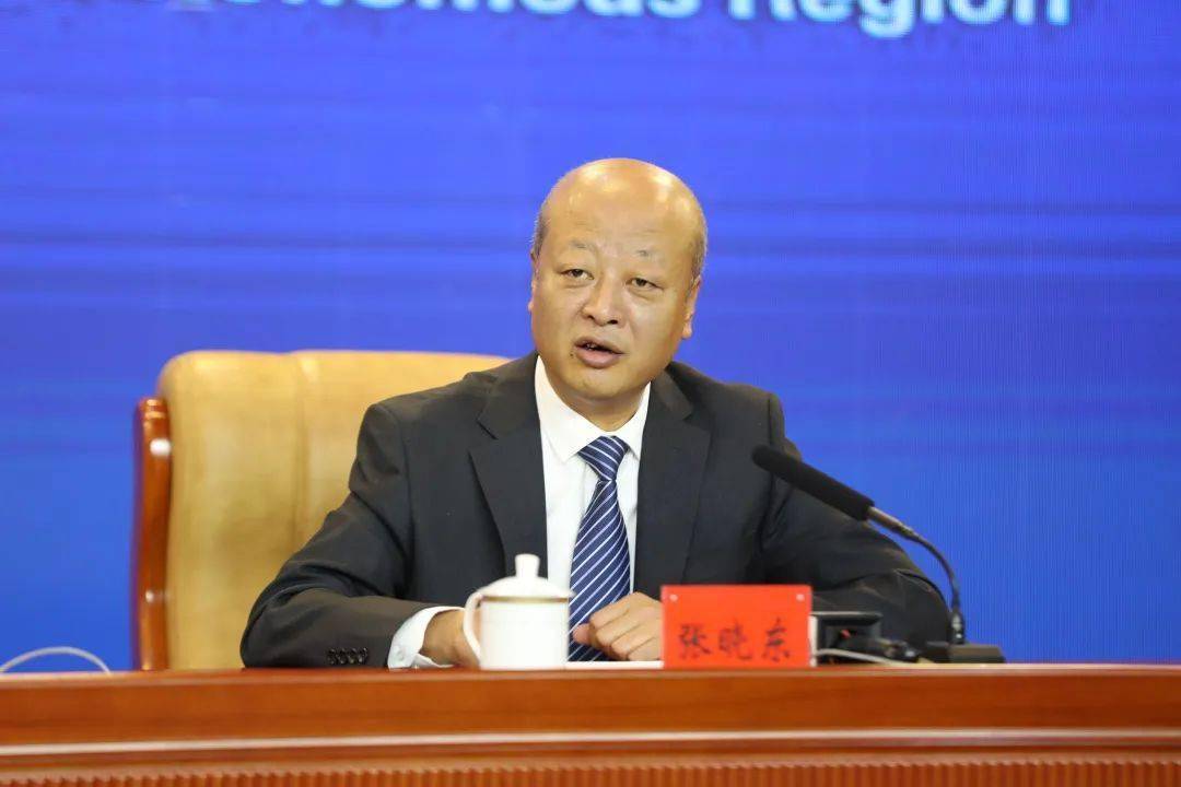 自治区人社厅职业能力建设处 处长张晓东本届大赛与以往自治区组织的