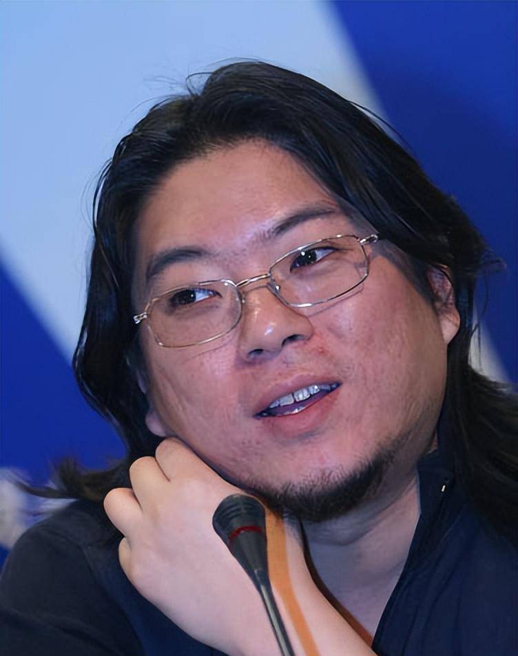 在遇到喜尤蜜之前,高晓松并不是一个"好茬",尤其是感情方面.