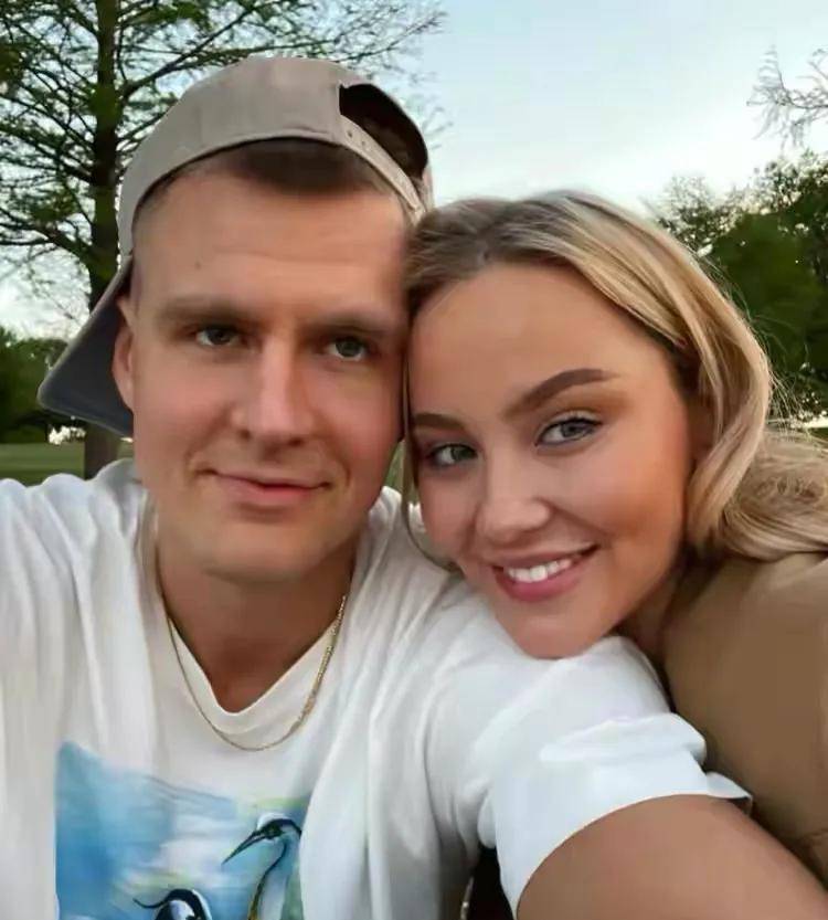 拉脱维亚忘记妻子的生日是违法的,这里有拉脱维亚姚明波尔吉津斯_美女